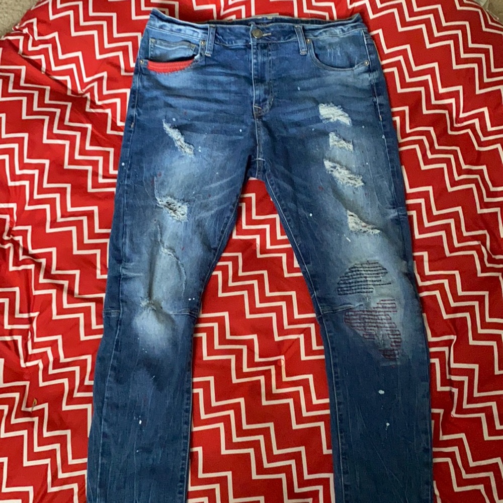 Distressed Jeans